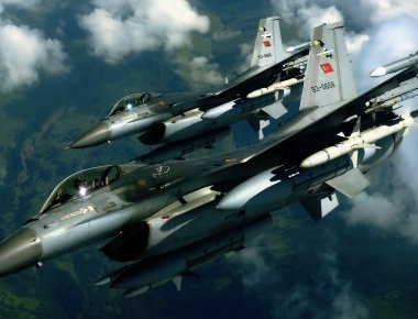 Αναζωπύρωση της βίας στην Ν.Α. Τουρκία: 17 Κούρδοι αντάρτες νεκροί από αεροπορικές επιδρομές